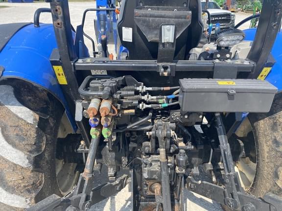 Image of New Holland Workmaster 95 equipment image 3
