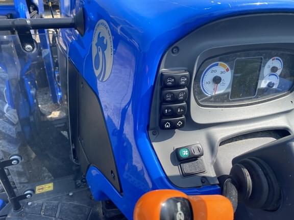 Image of New Holland Workmaster 95 equipment image 2