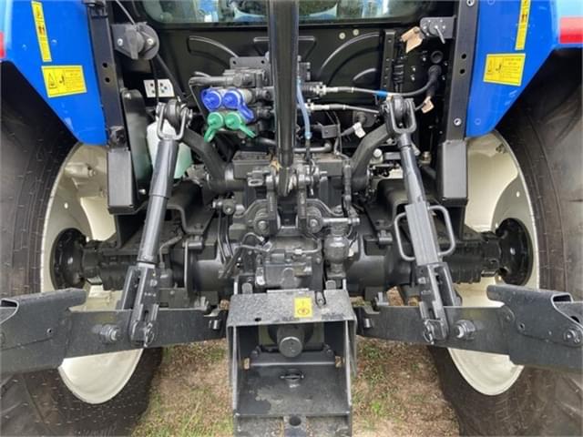 Image of New Holland Workmaster 105 equipment image 4