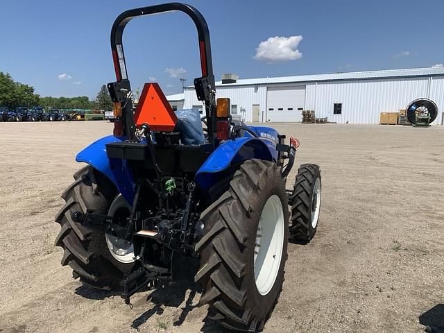 Image of New Holland Workmaster 50 equipment image 2