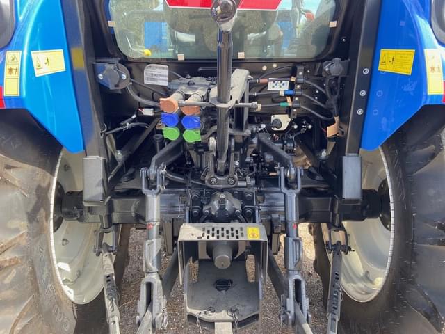 Image of New Holland Workmaster 75 equipment image 2