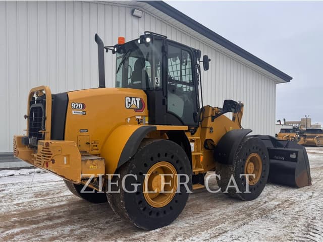 Image of Caterpillar 920 equipment image 2