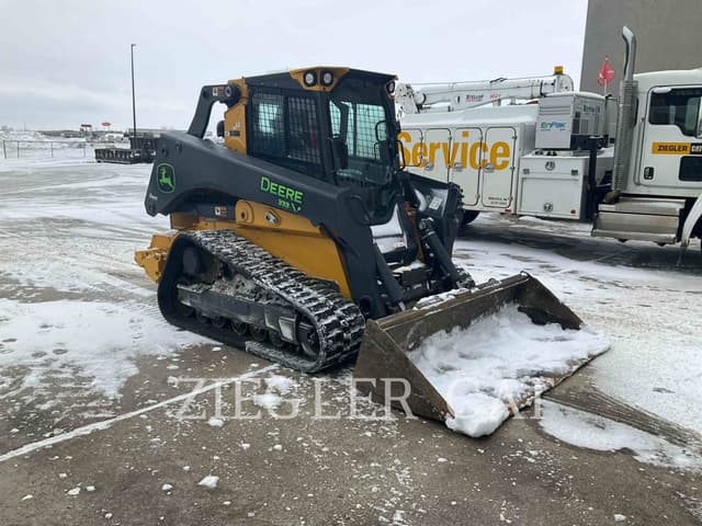 Image of John Deere 333P equipment image 1