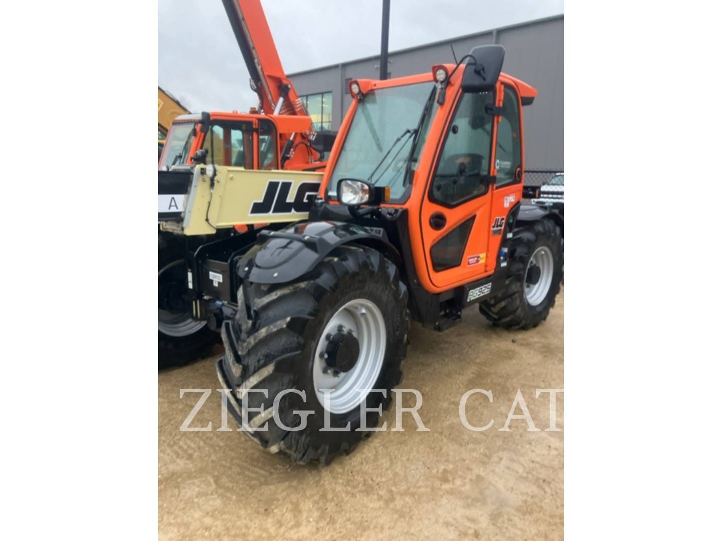 2024 JLG AG925 Equipment Image0