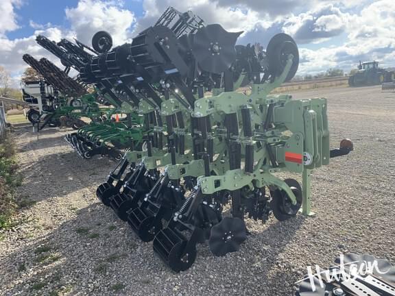 Image of Orthman 1tRIPr equipment image 1