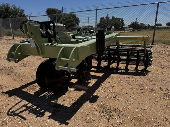 2024 Orthman Track Tillr Equipment Image0