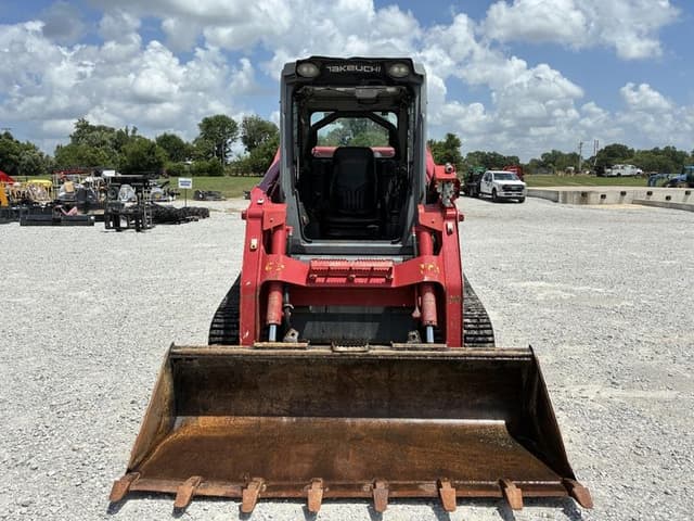 Image of Takeuchi TL12V2 equipment image 3
