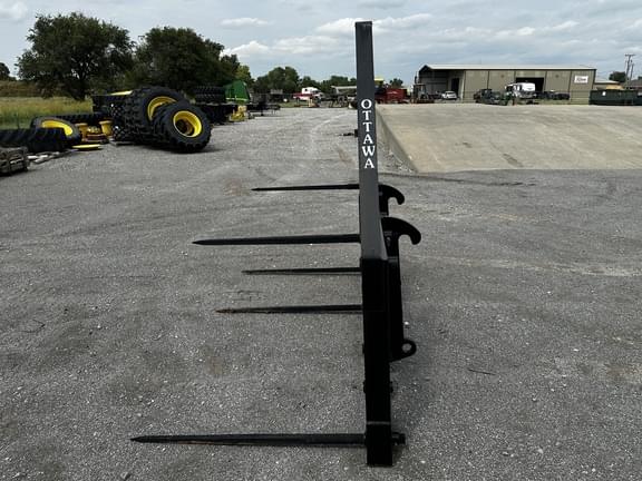 Image of Ottawa Bale Handler equipment image 2