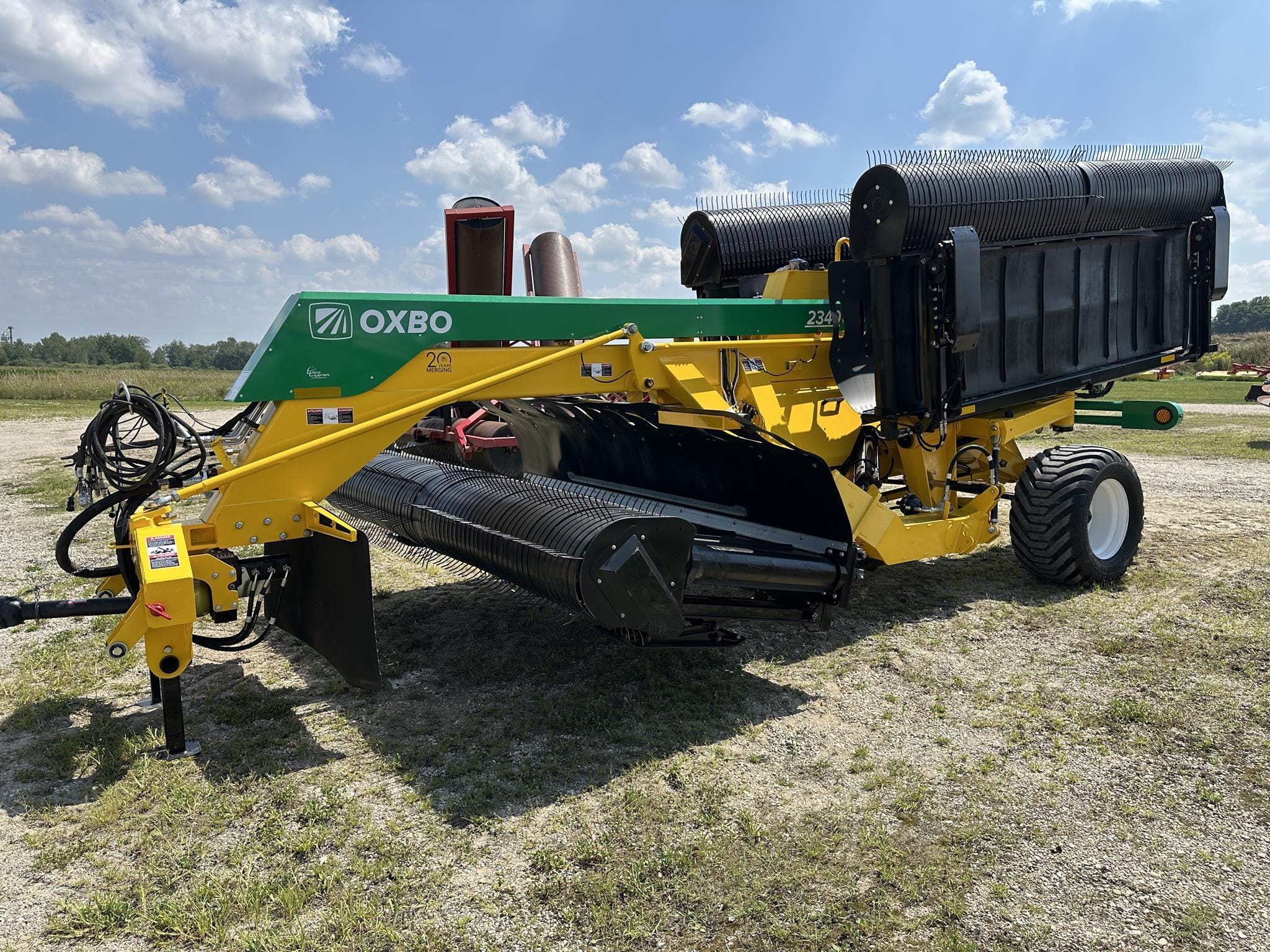 Main image Oxbo 2340