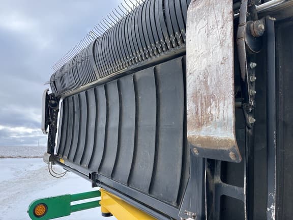 Image of Oxbo 2340 equipment image 2