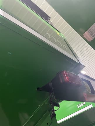 Image of Parker 1354 equipment image 2