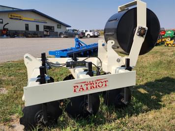 Main image Patriot Pivot Track Closer