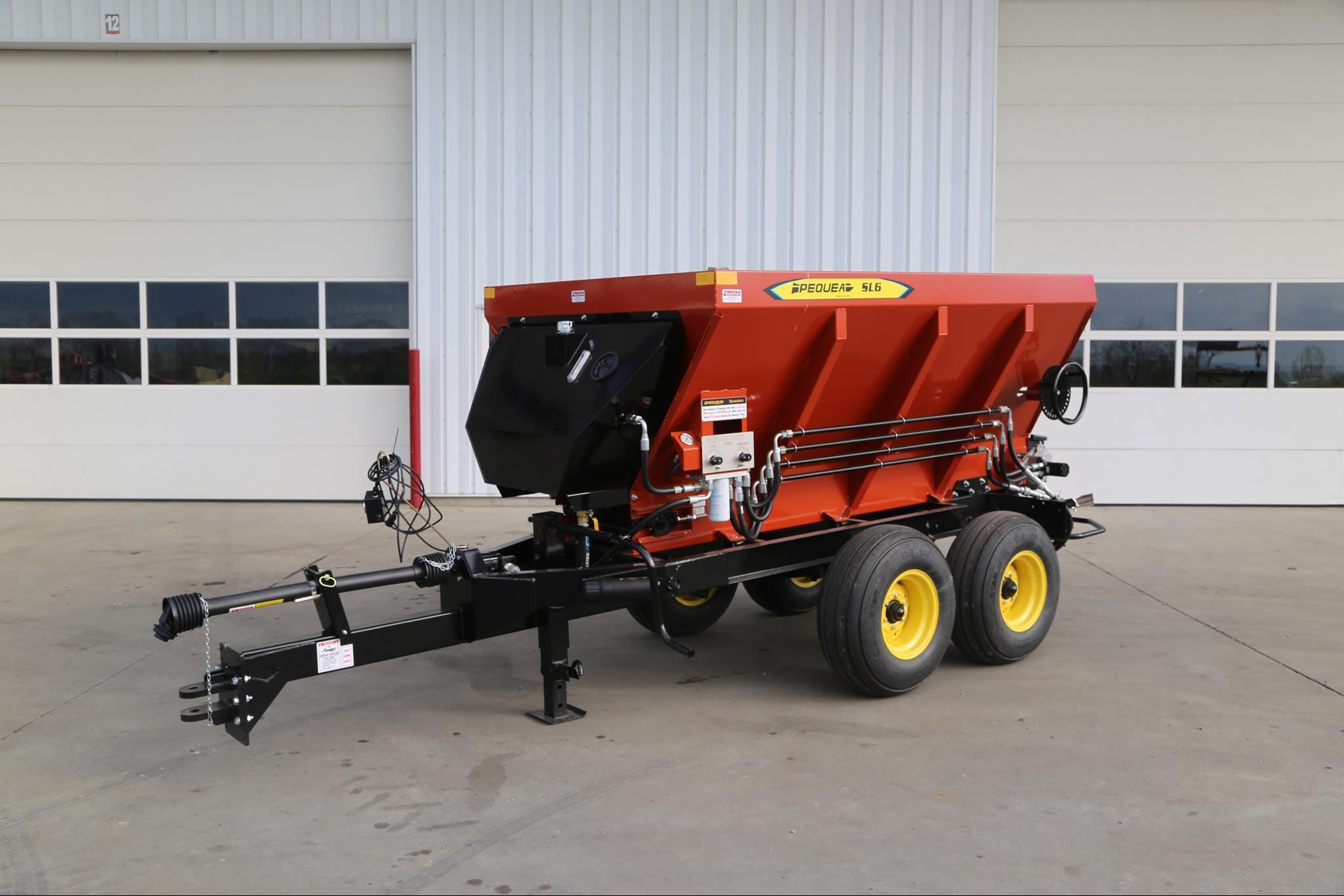 2024 Pequea SL6 Equipment Image0