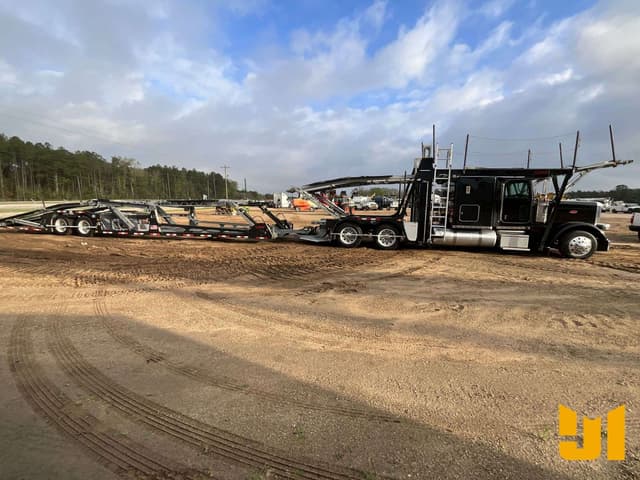 Image of Peterbilt 389 equipment image 3