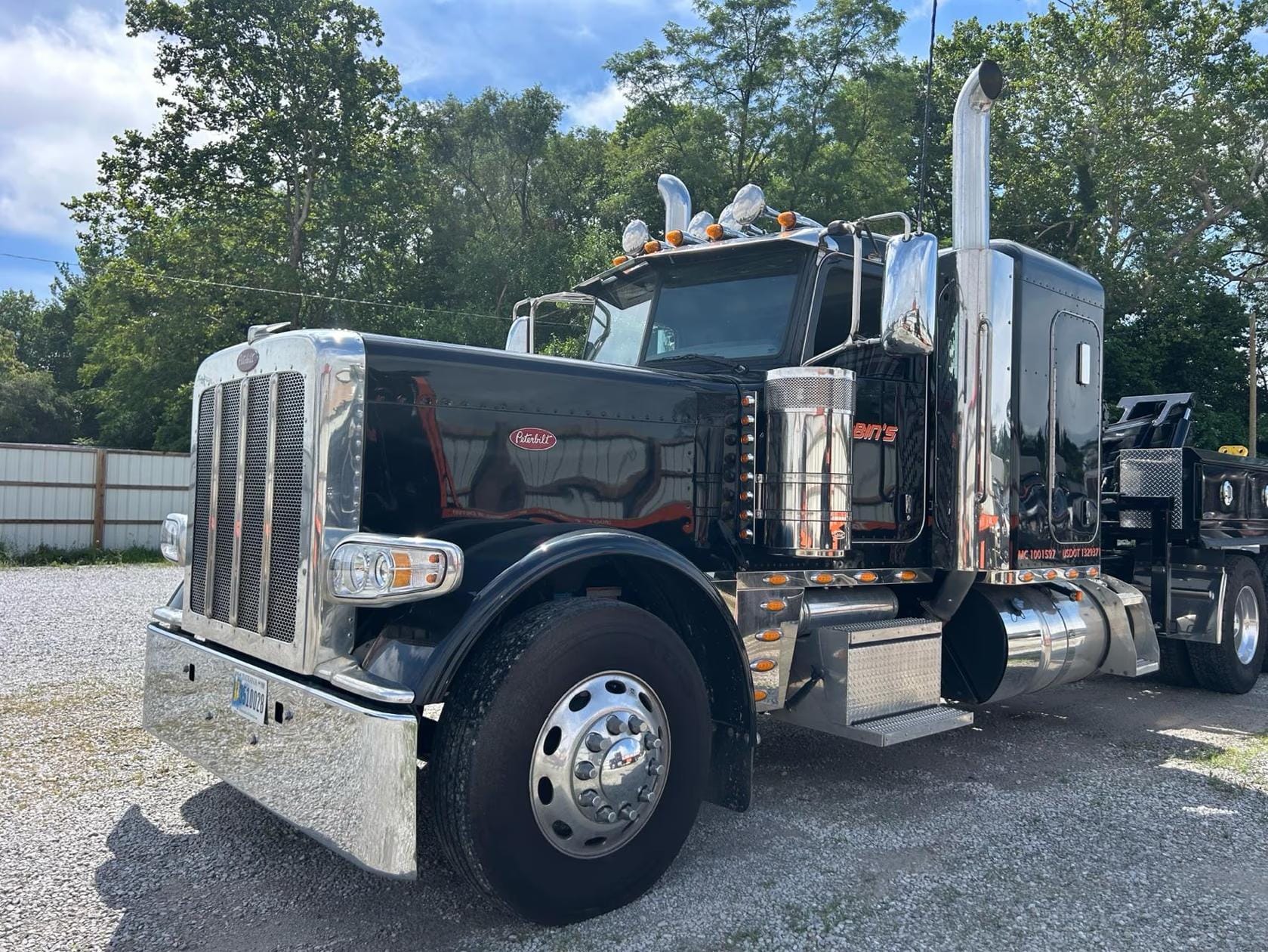 2024 Peterbilt 389 Equipment Image0