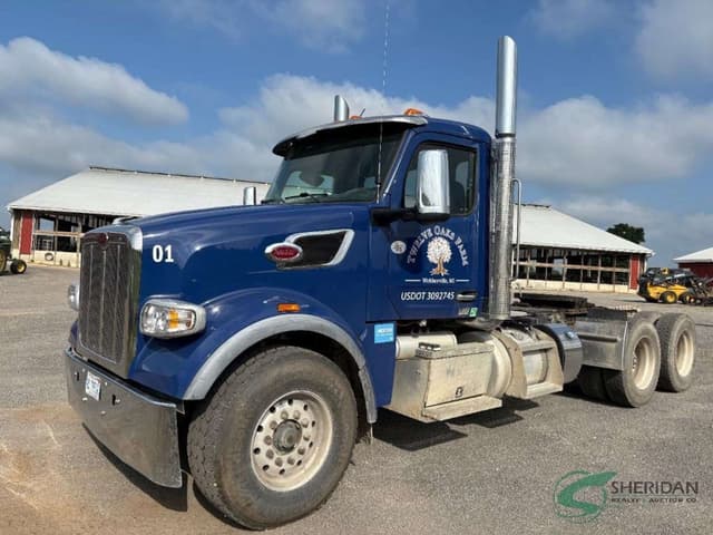 Image of Peterbilt 567 equipment image 2