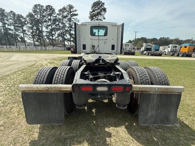 Image of Peterbilt 579 equipment image 3