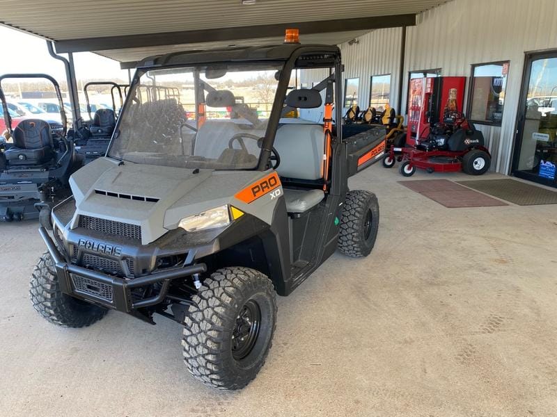 2024 Polaris Commercial Pro XD Equipment Image0