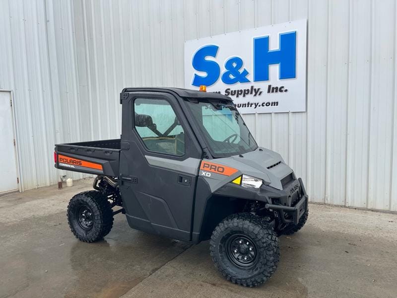 2024 Polaris Commercial Pro XD Equipment Image0