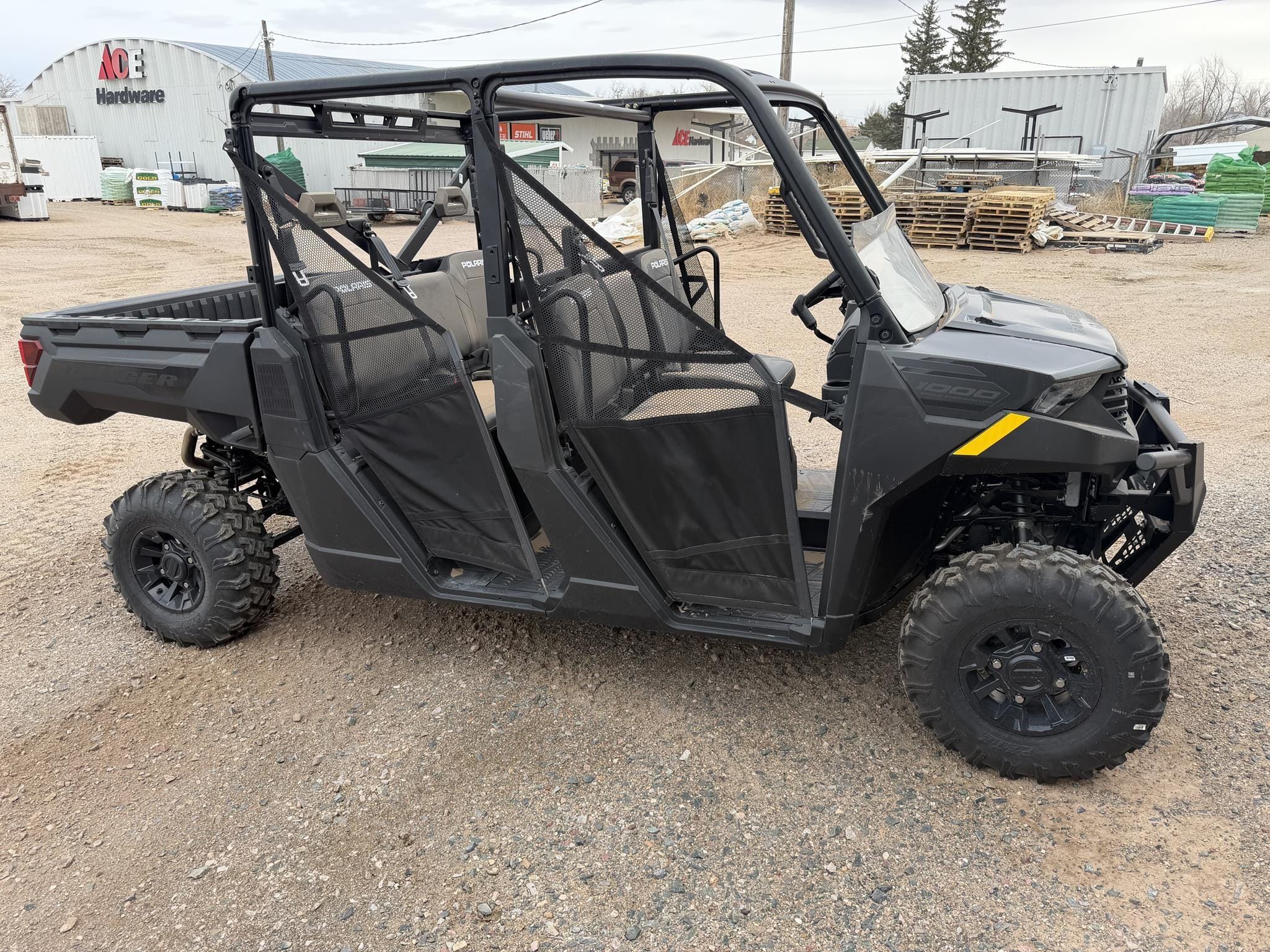 2024 Polaris Ranger 1000 Premium Equipment Image0