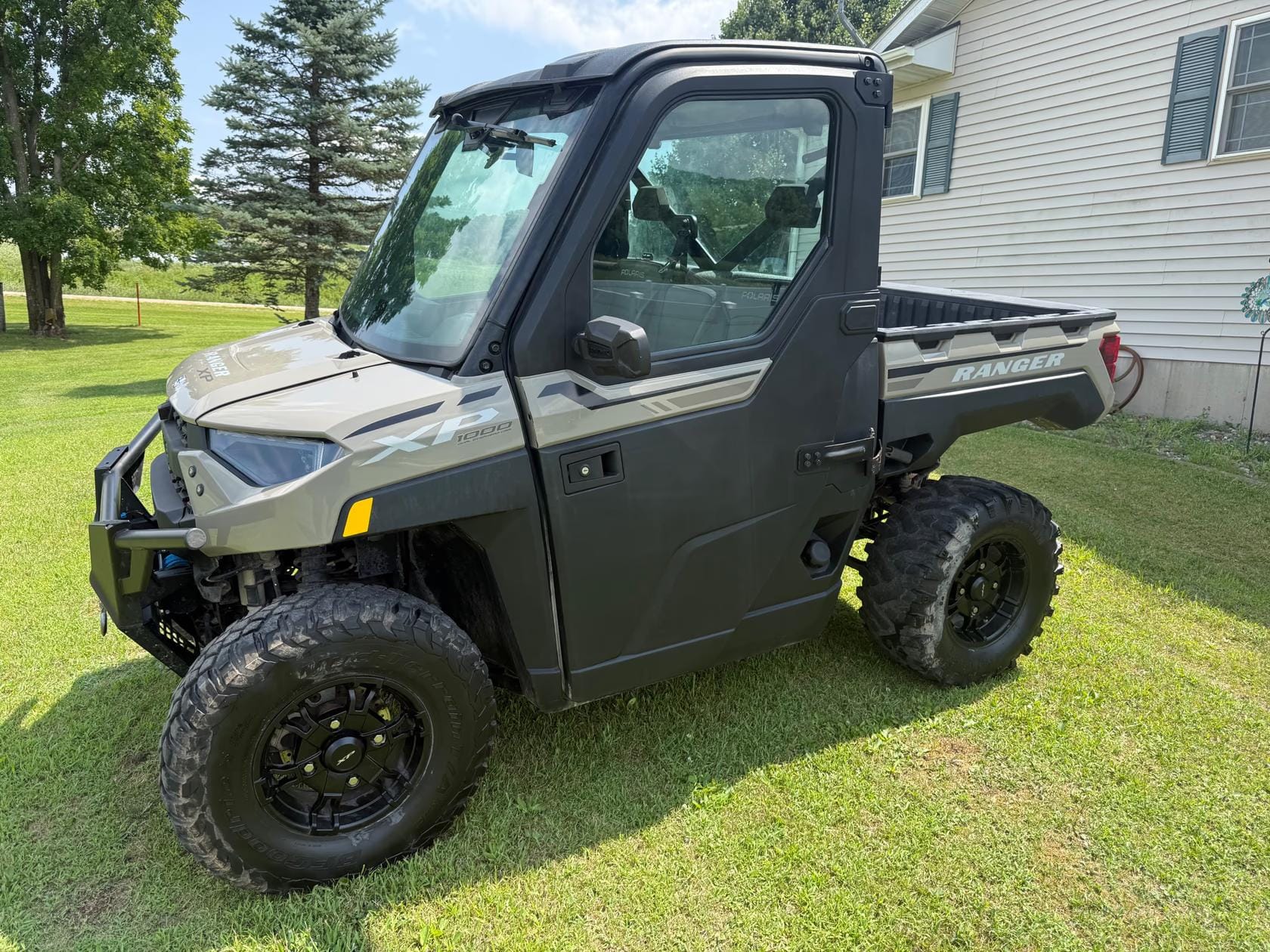 2024 Polaris Ranger XP 1000 Ultimate Equipment Image0
