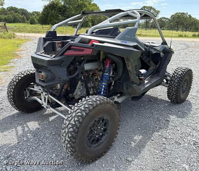 Image of Polaris RZR Pro R4 equipment image 4