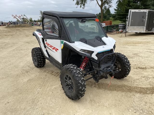 Image of Polaris RZR XP 1000 equipment image 2