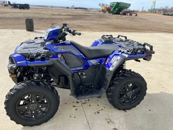 2024 Polaris Sportsman 850 Premium Equipment Image0
