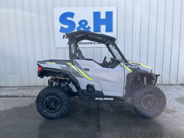 Image of Polaris General XP 1000 Sport equipment image 1