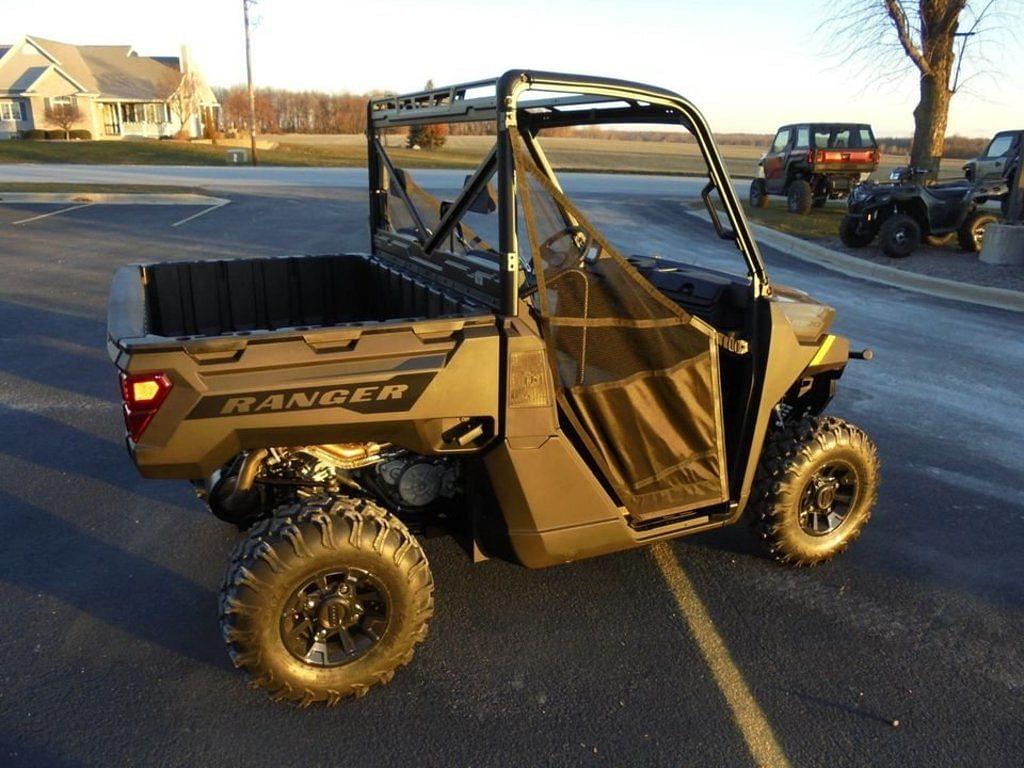 Image of Polaris Ranger 1000 Premium Image 0