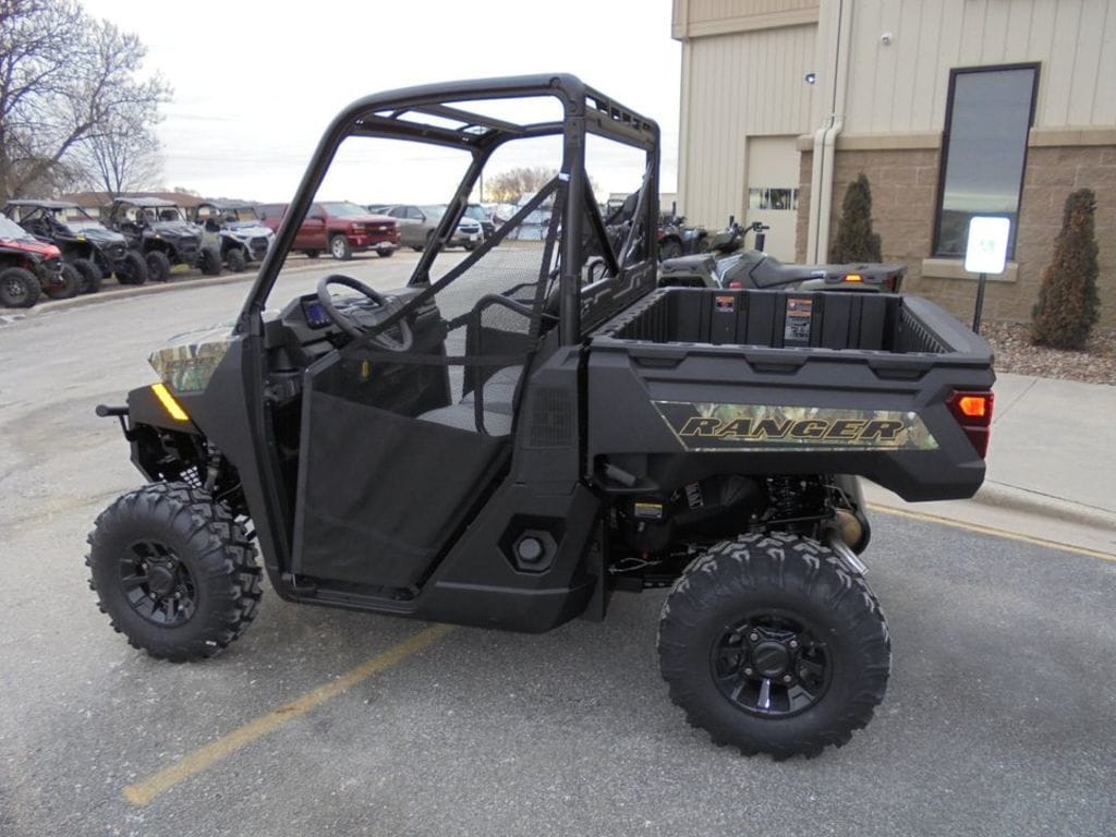 2024 Polaris Ranger 1000 Equipment Image0