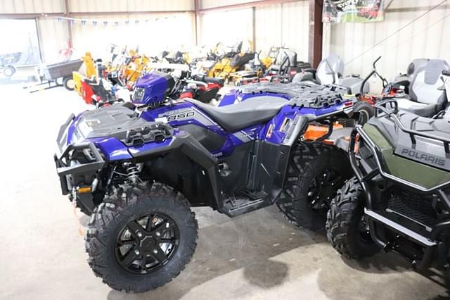 Image of Polaris Sportsman 850 equipment image 1