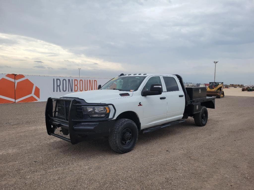 2024 Dodge Ram 2500 Equipment Image0