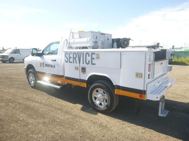 Image of Dodge Ram 2500 equipment image 3