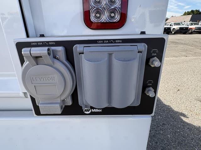 Image of Dodge Ram 2500 equipment image 4