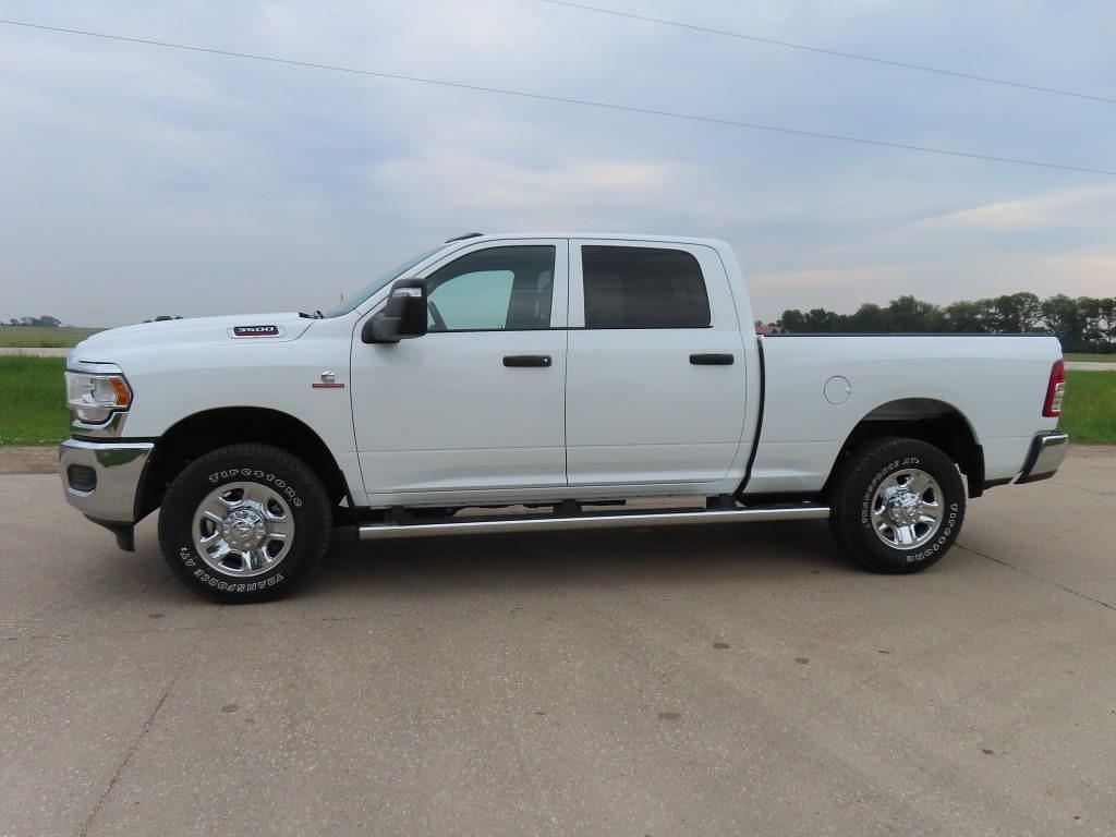 Image of Dodge Ram 3500 Primary image