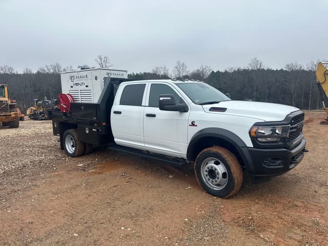 Image of Dodge Ram 5500HD equipment image 3