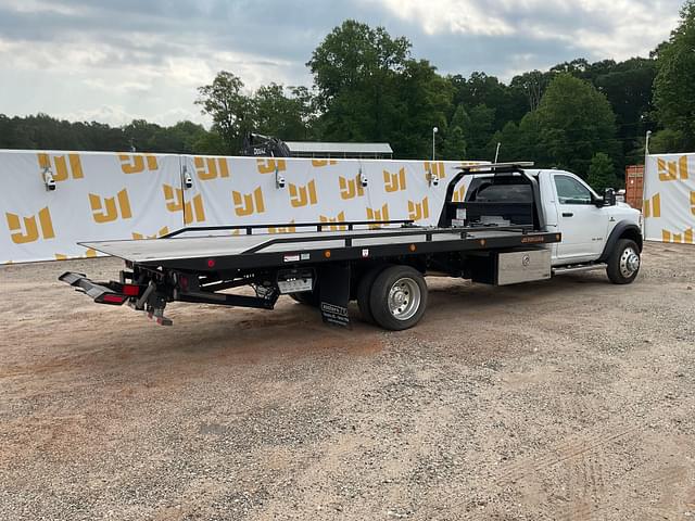 Image of Dodge Ram 5500 equipment image 4