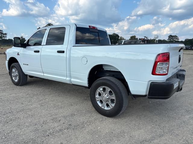 Image of Dodge Ram 2500 equipment image 3