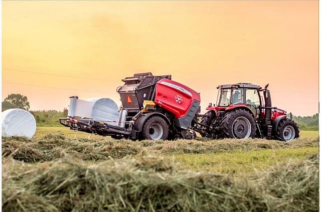 Image of Massey Ferguson RB4160V equipment image 2