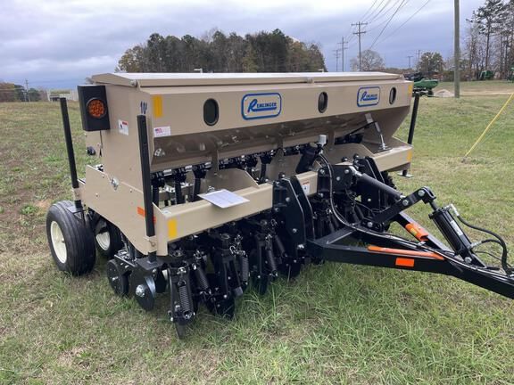 2024 Remlinger 2300 Equipment Image0