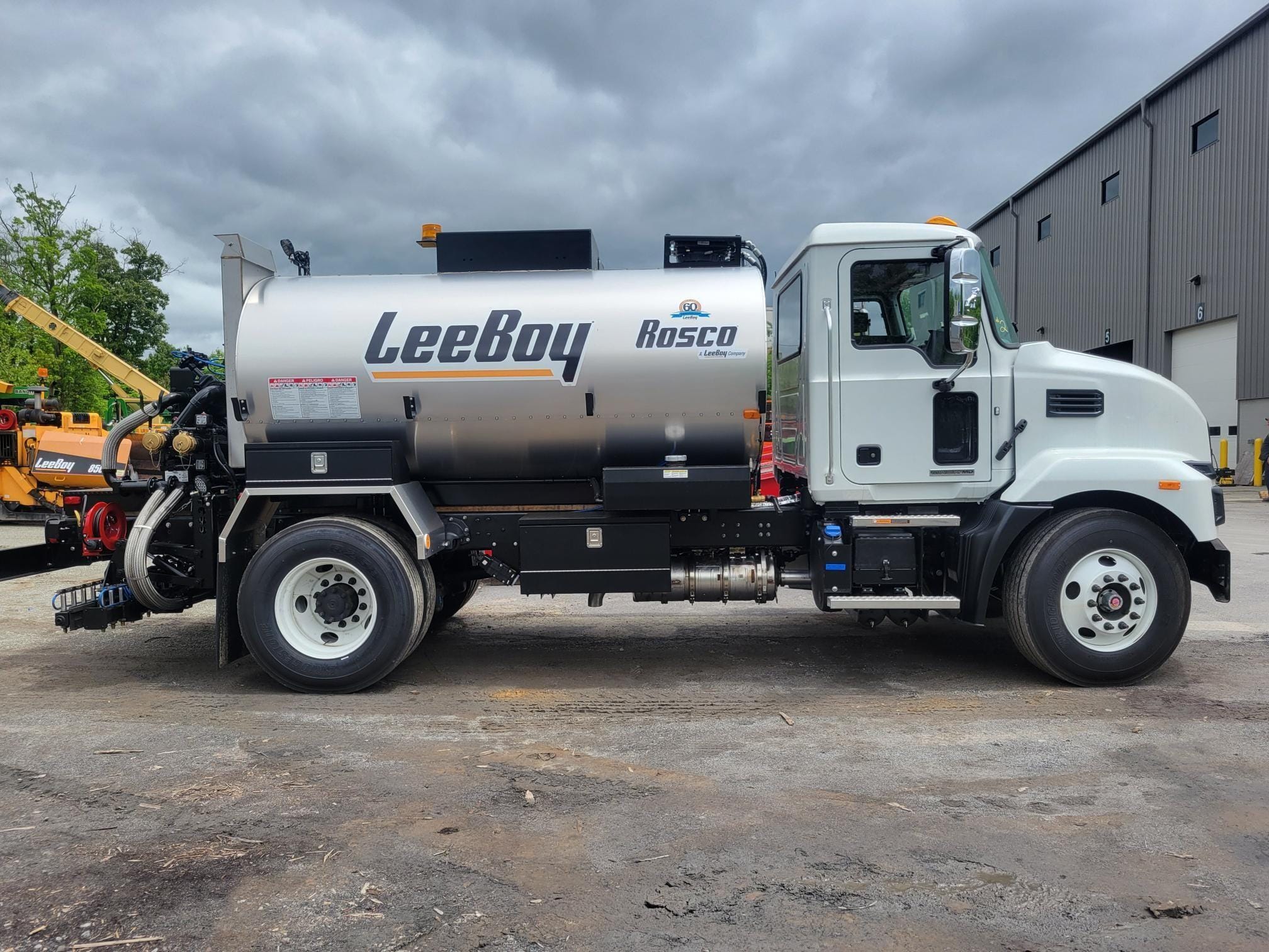 2024 Rosco Maximizer 3B Equipment Image0