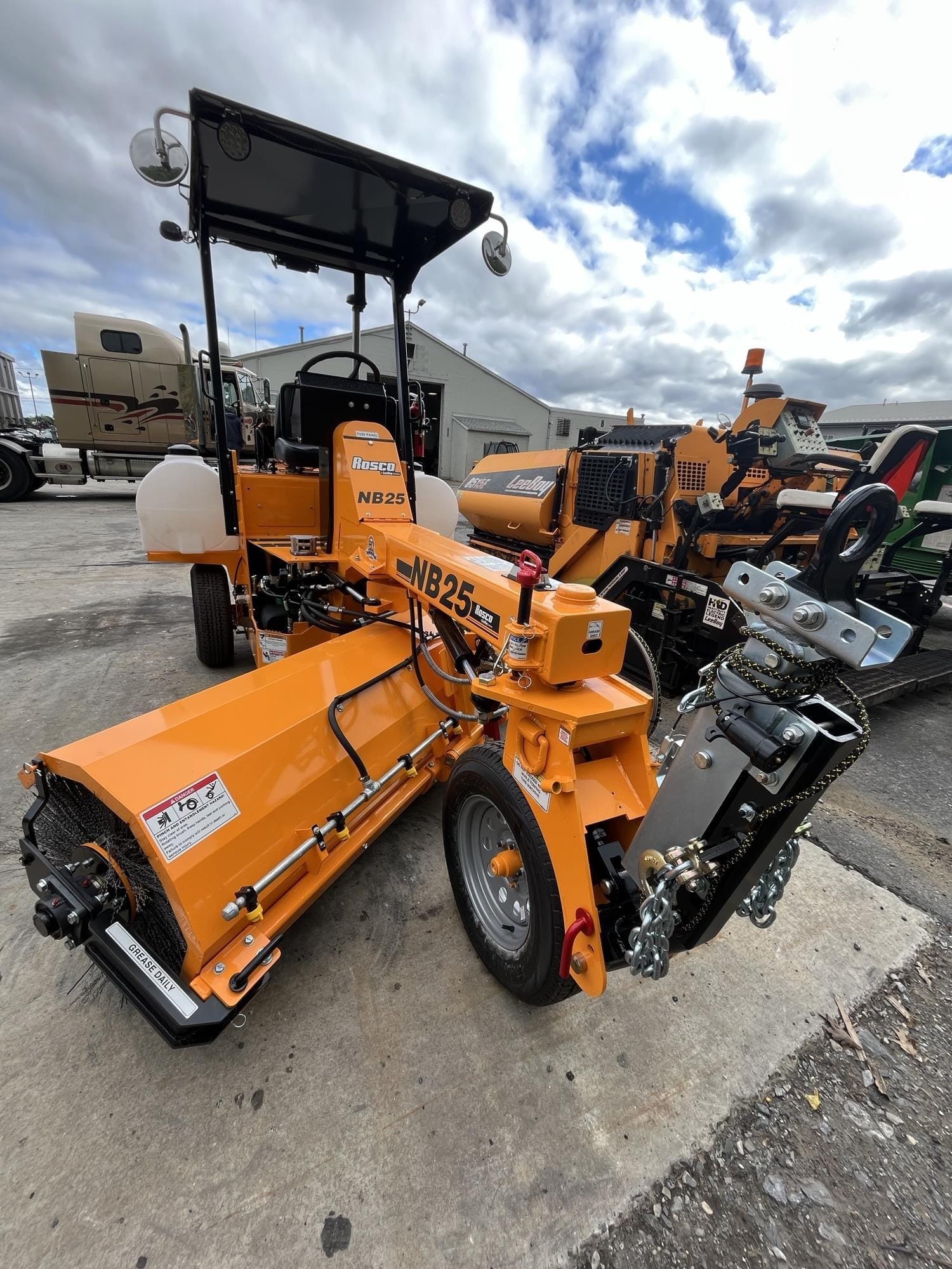 2024 Rosco NB25 Equipment Image0