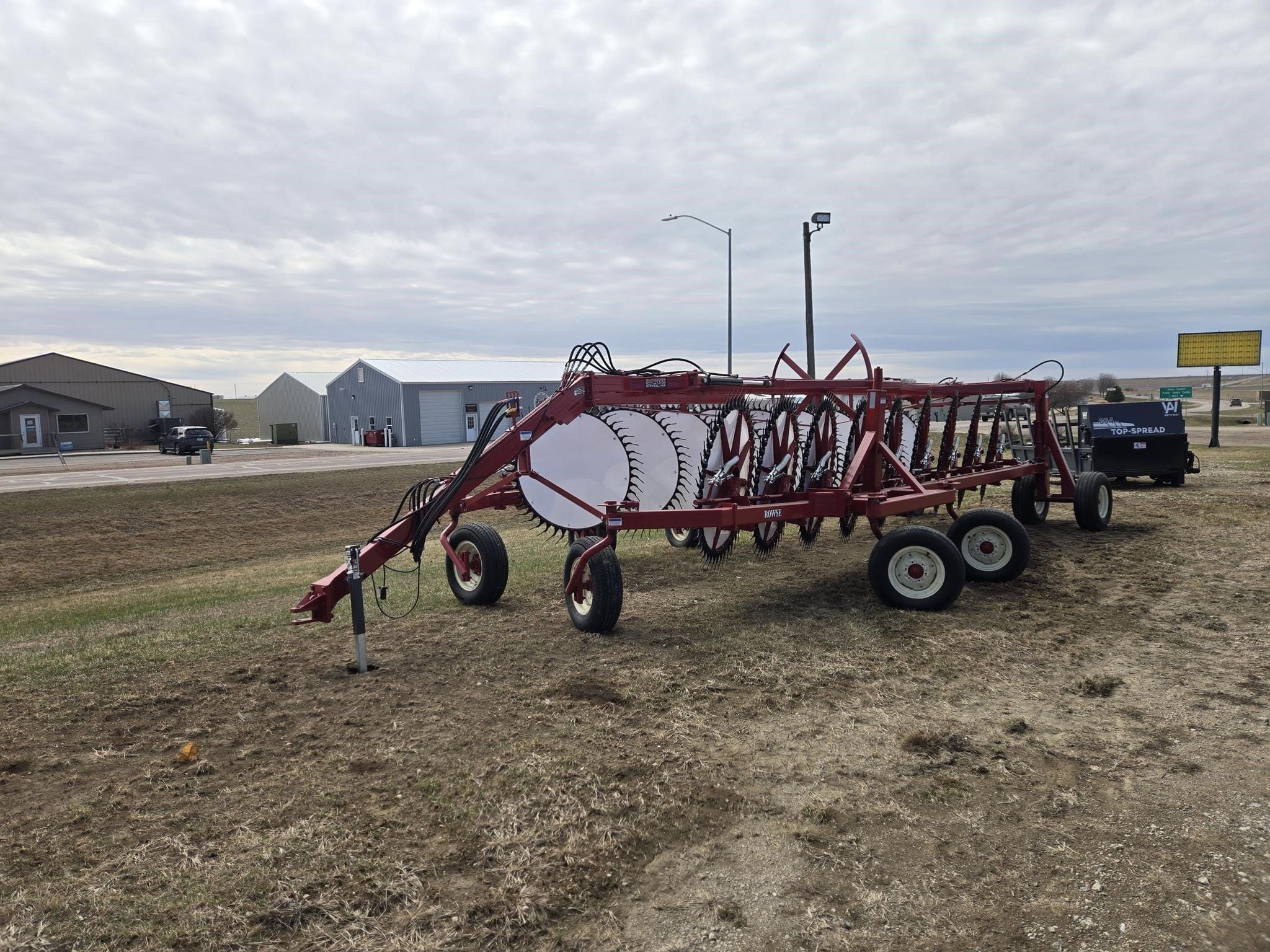 2024 Rowse 18RMT Equipment Image0