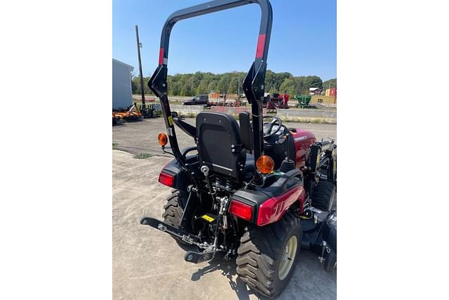 Image of Yanmar SA223 equipment image 3