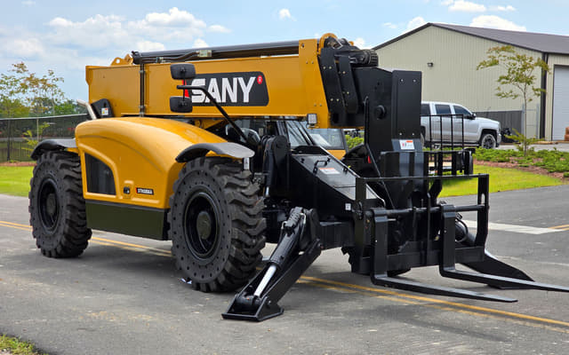 Image of SANY STH1056A equipment image 2