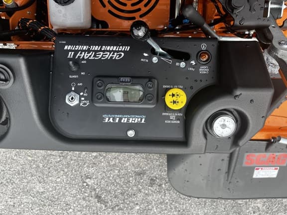 Image of Scag Cheetah II equipment image 3