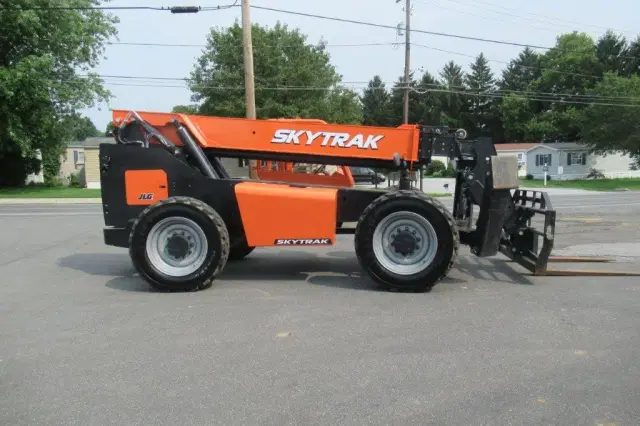 Image of Skytrak 10054 equipment image 4