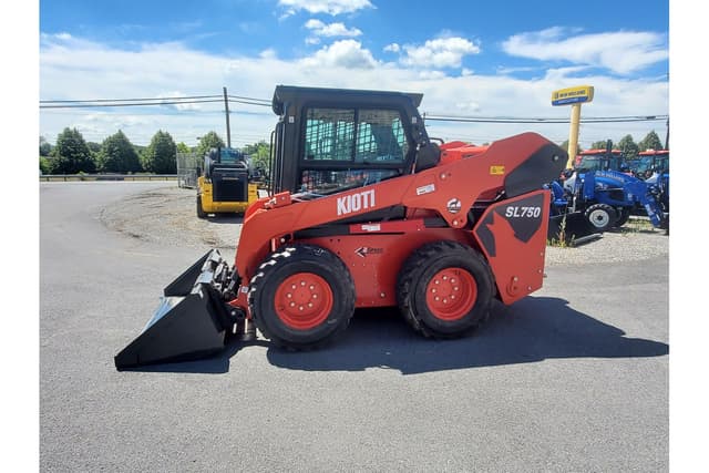 Image of Kioti SL750 equipment image 1