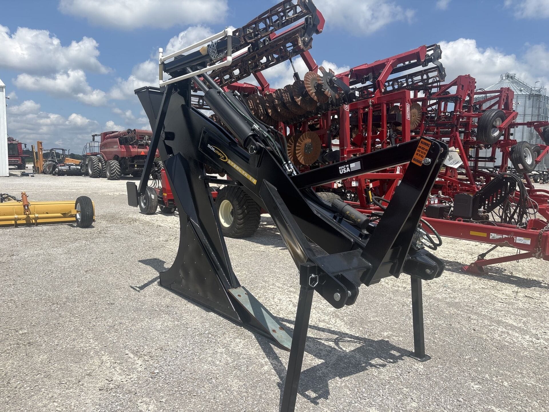 2024 Soil-Max Gold Digger Stealth ZD Equipment Image0